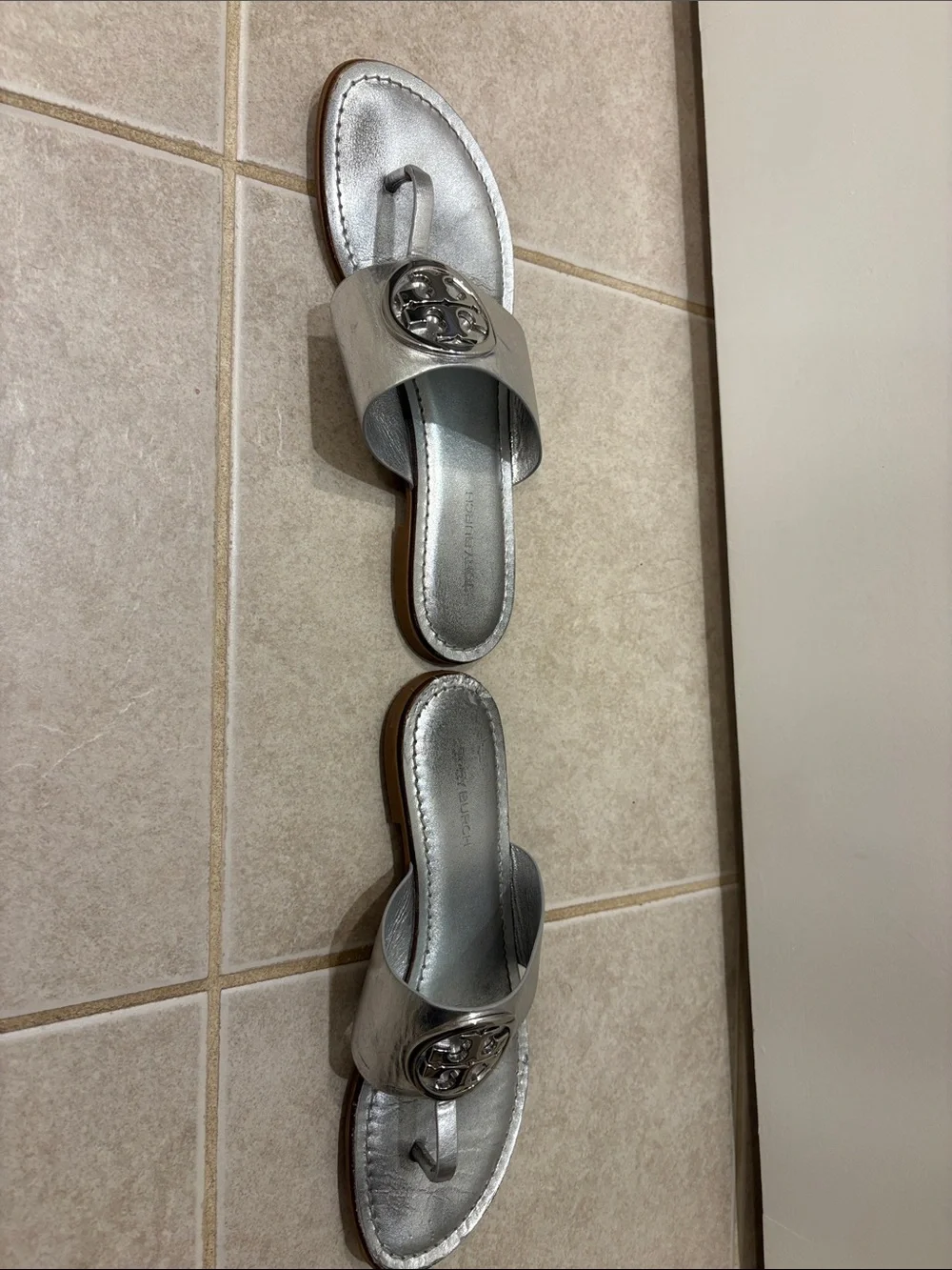 Tory Burch Metallic Silver Logo Thong Sandals Size 6 1/2